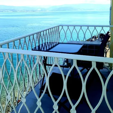 Διαμέρισμα Vidos Seaview Corfu (city)