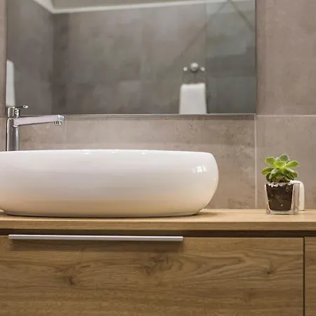 Vidos Seaview Apartamento *